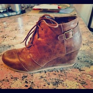 Maurice’s Cheri Lace-up Wedge